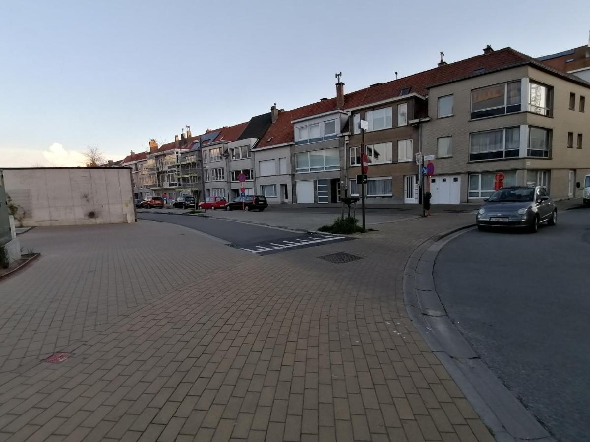 Bartine - Modern And Spacious Flat Near The Sea, Free Parking Space Οστένδη Εξωτερικό φωτογραφία